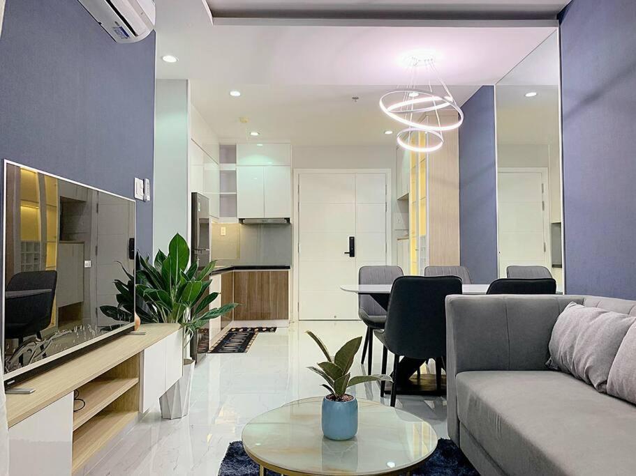 Terra Royal Commercial Center - 2 Bedroom - Good Price By Yolo Hô Chi Minh-Ville