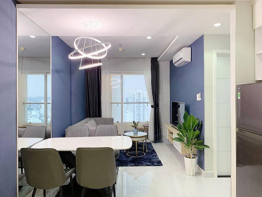Terra Royal Commercial Center - 2 Bedroom - Good Price By Yolo Hô Chi Minh-Ville